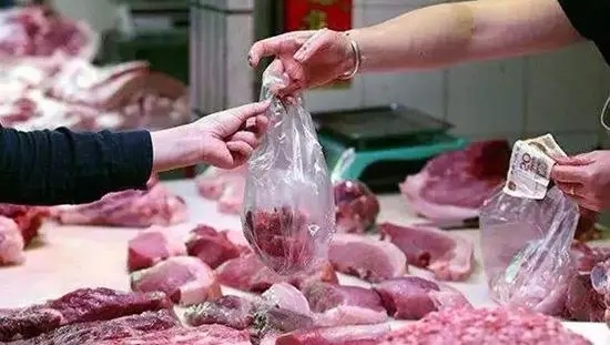 2023年06月12日全国各省市白条猪肉批发均价报价表，多地猪肉价格降至“个位数”，为何消费者吃肉不积极？