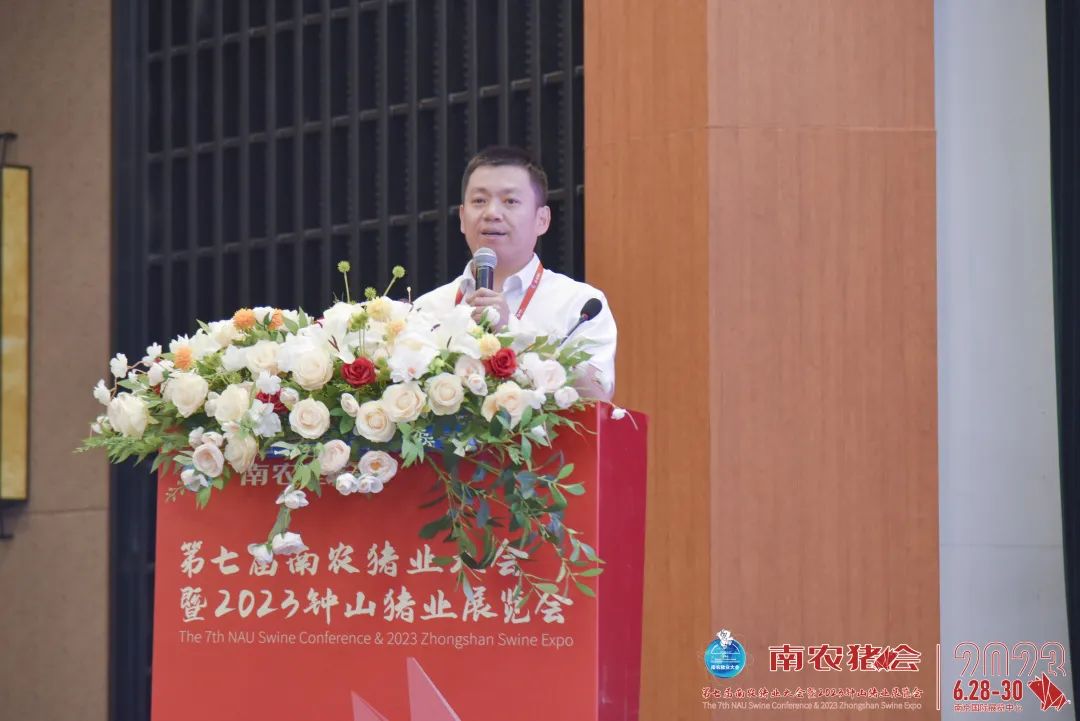李彬