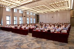 传道授业，共筑荣光！双胞胎集团第一届拜师大典隆重举行