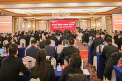 打硬仗、打胜仗！德康生猪事业部召开2023年复盘及2024年作战方案与赋能大会