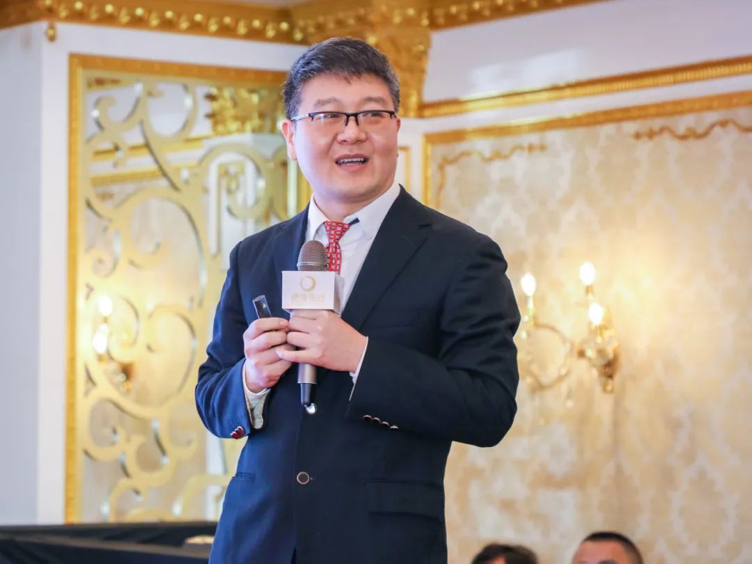 王向黎
