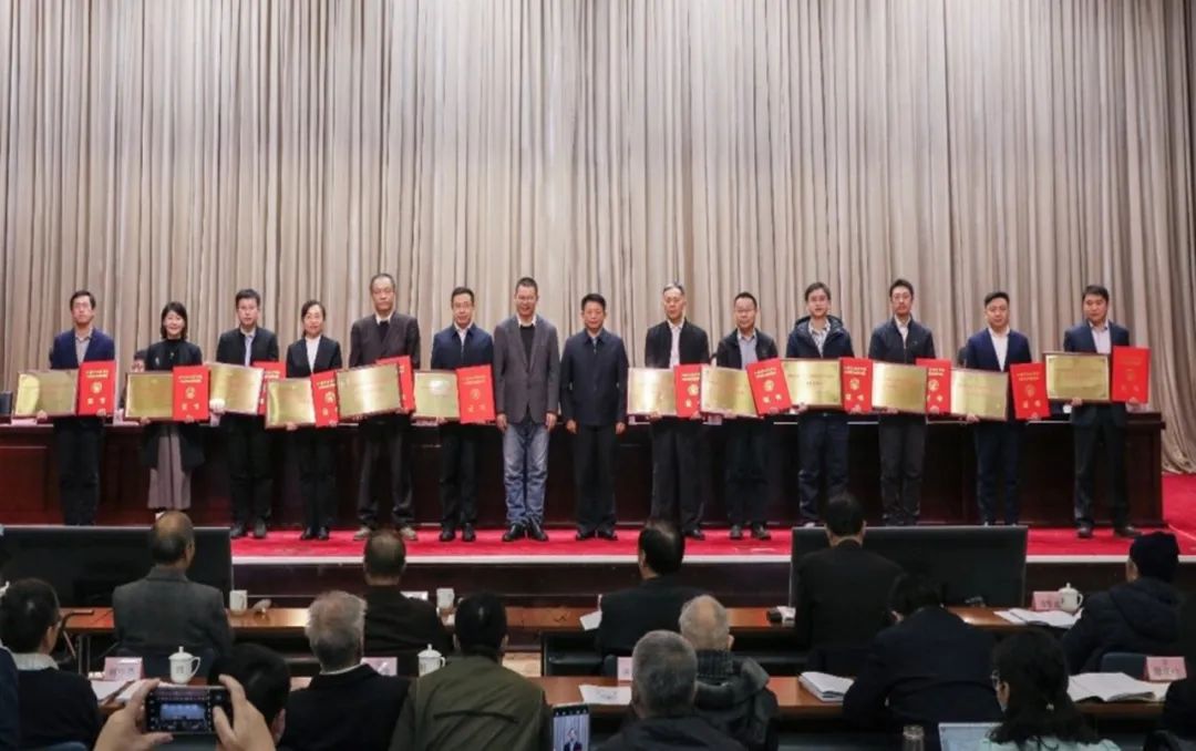 邵根伙博士捐赠壹亿元助力中国农科院“三创”事业发展