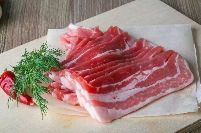 2月5日全国农产品批发市场猪肉平均价格为22.45元/公斤，比昨天上升1.3%
