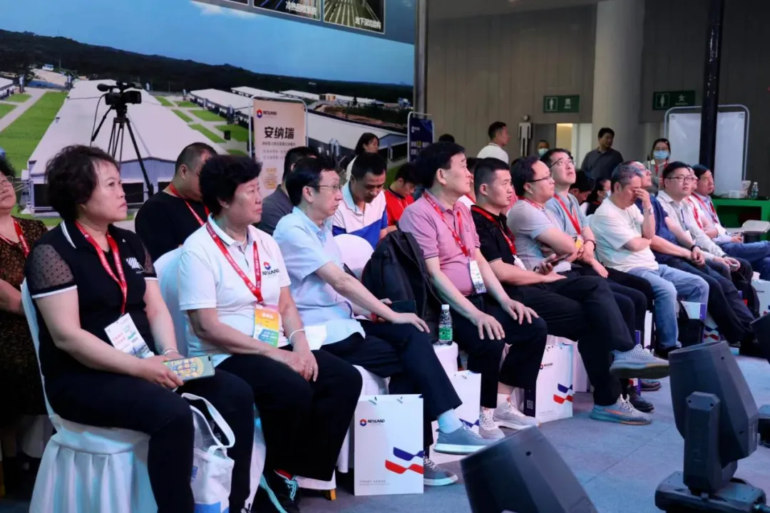 畜牧业新品发布会