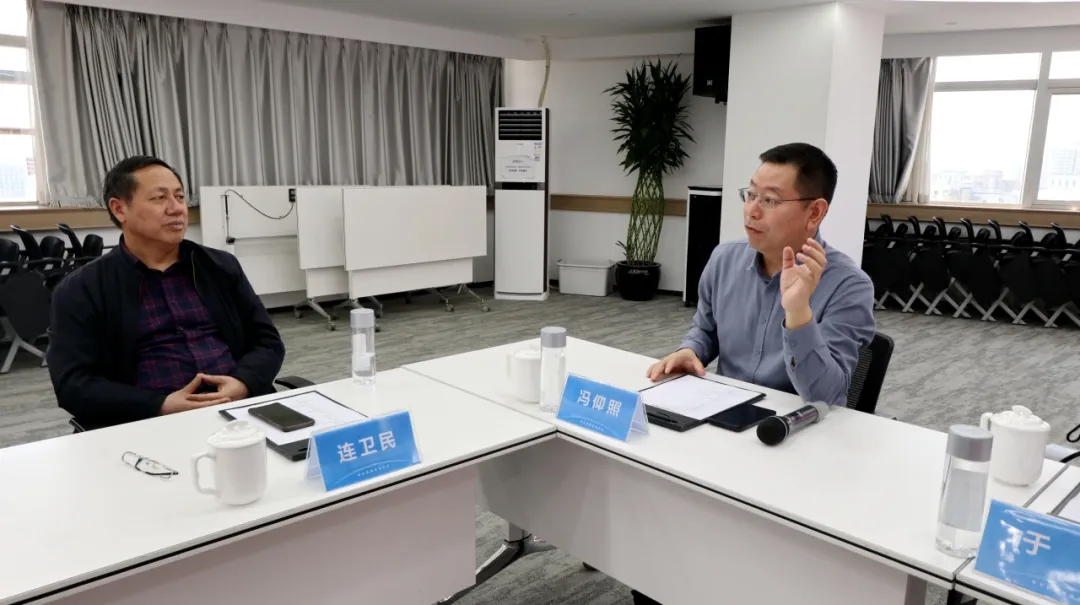 河南牧业经济学院党委书记穆瑞杰一行莅临农信总部