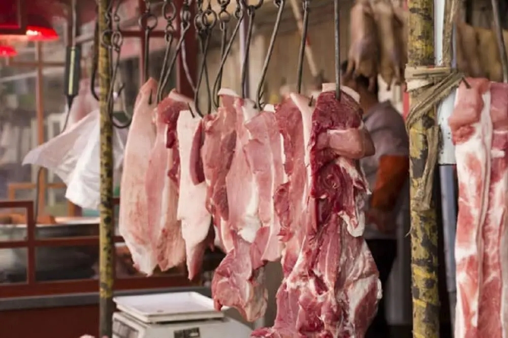 2024年04月22日全国各省市白条猪肉批发均价报价表，节日临近，市场购销热度提升，猪肉价格上涨有戏吗？
