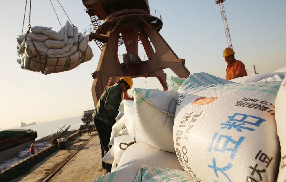 2024年05月24日全国各省市豆粕价格行情，油厂大豆和豆粕库存迅速累积，豆粕价格走势如何？