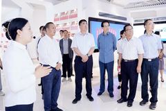 九三学社中央副主席刘政奎一行赴铁骑力士调研，了解饲料节粮情况