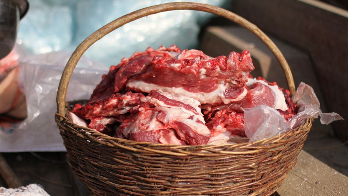 2024年07月03日全国各省市白条猪肉批发均价报价表，猪价滑坡下跌，猪肉价格或将跟跌？