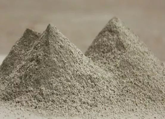 干粉料、湿拌料、颗粒料到底该怎么喂？几种饲料优缺点对比