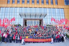 以研促学，寓学于行！数百名学生“挤爆”扬翔，开启AI探索之旅！