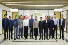 钱大妈集团CEO冯卫华、和智投资董事长陈智鹏一行到德康考察交流