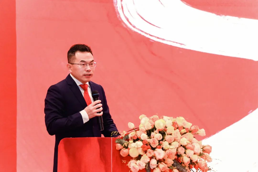 李育林主持