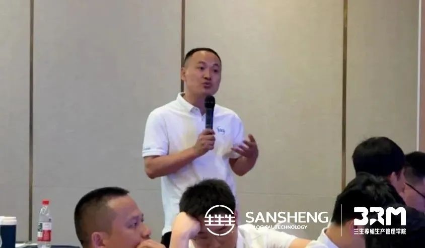牛鹏飞