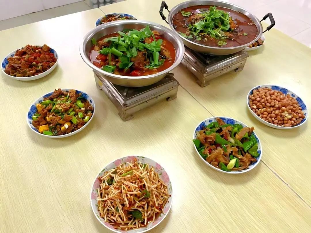 食堂美