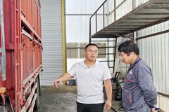 从“门外汉”到“防非专家”：德康张小川的生物安全坚守路