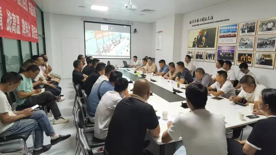 德康集团宜宾“百村百万”工程家庭农场质量阶段性复盘总结会