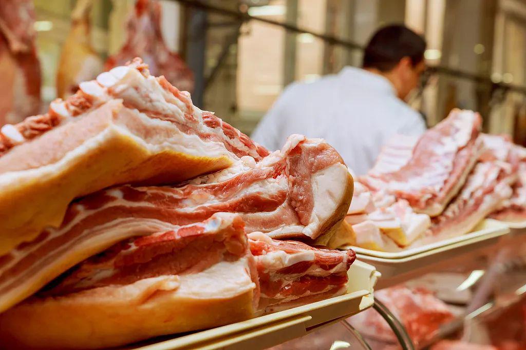 3月18日全国农产品批发市场猪肉平均价格为20.08元/公斤，比上周五下降0.9%