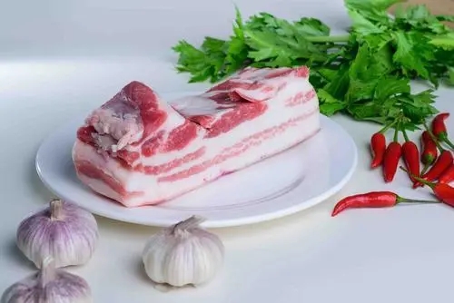 3月22日全国农产品批发市场猪肉平均价格为20.31元/公斤，比昨天上升0.5%