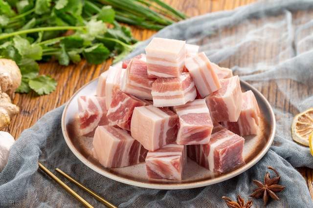 关于对原产于欧盟的进口相关猪肉及猪副产品反倾销调查，商务部回应